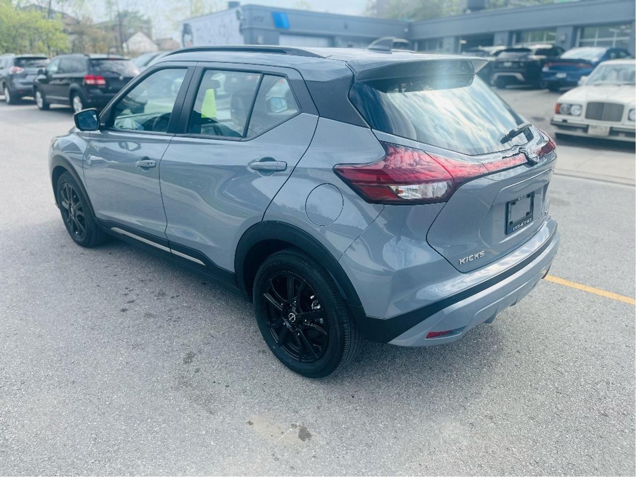 2023 Nissan Kicks SR CERTIFIED Photo