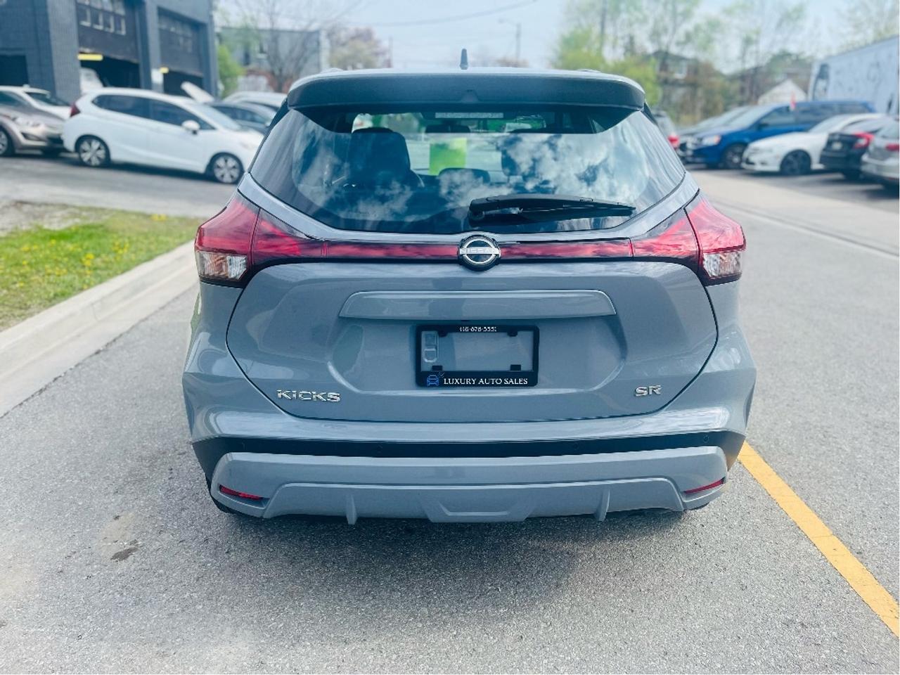2023 Nissan Kicks SR CERTIFIED Photo