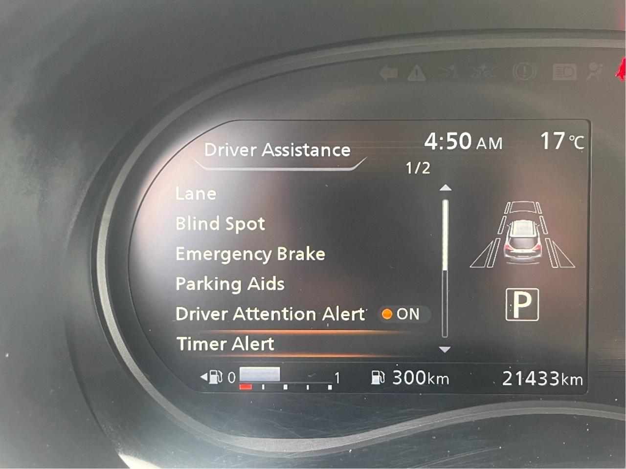 2023 Nissan Kicks SR CERTIFIED Photo