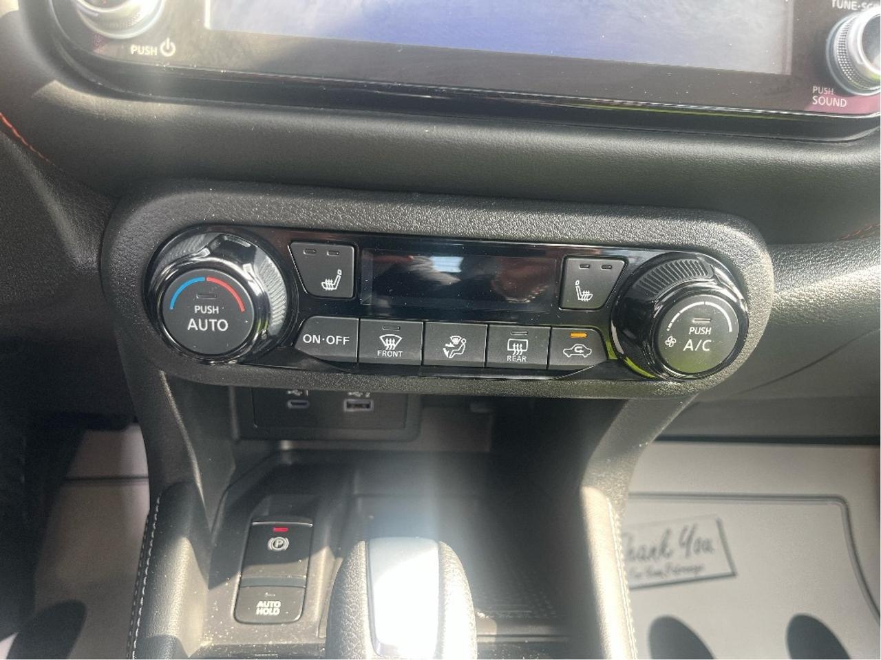 2023 Nissan Kicks SR CERTIFIED Photo