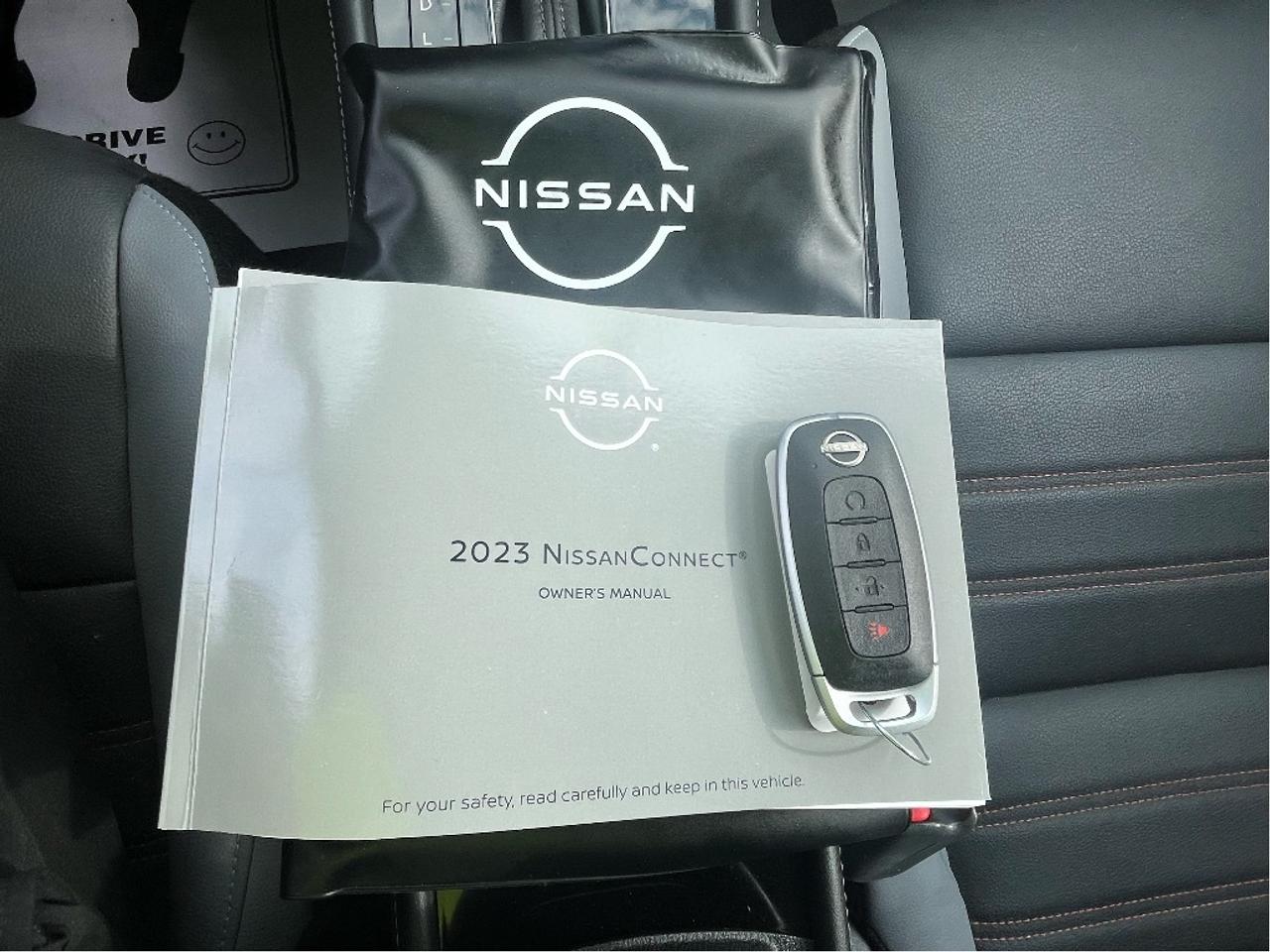 2023 Nissan Kicks SR CERTIFIED Photo