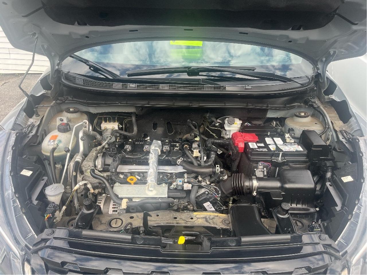 2023 Nissan Kicks SR CERTIFIED Photo