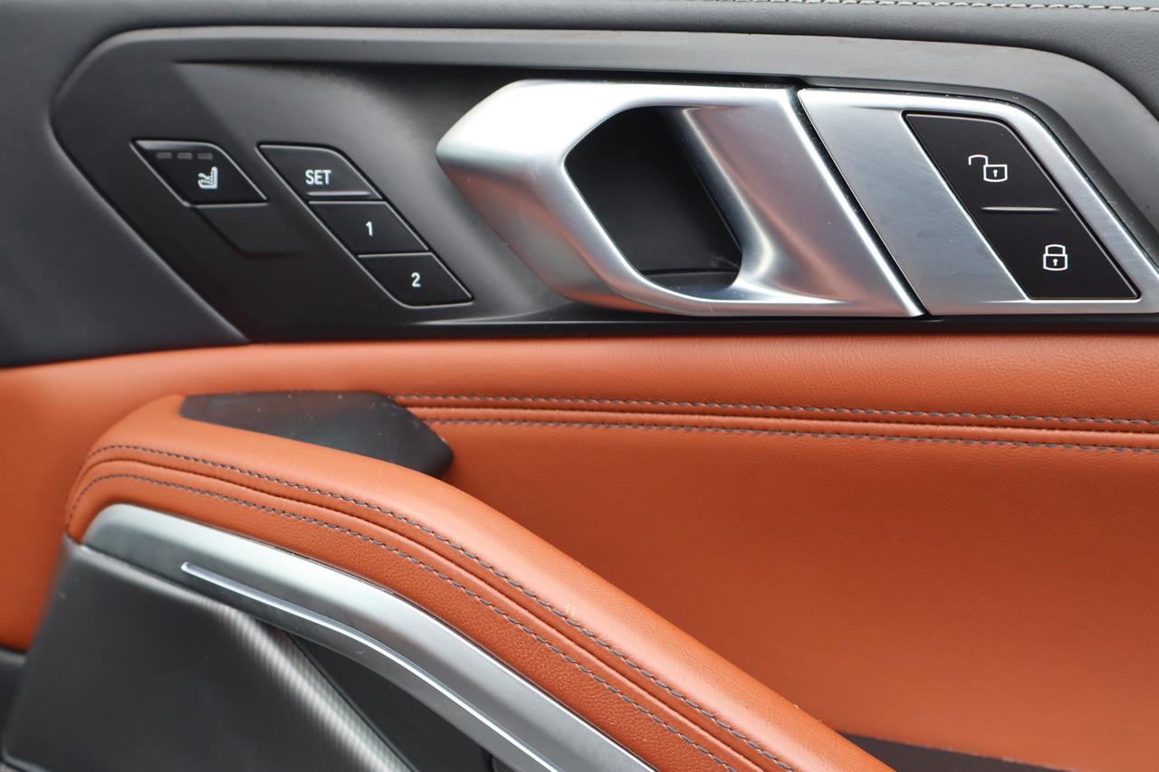 2022 BMW X6 xDrive40i   M Sport   No Accident   Premium Excell Photo