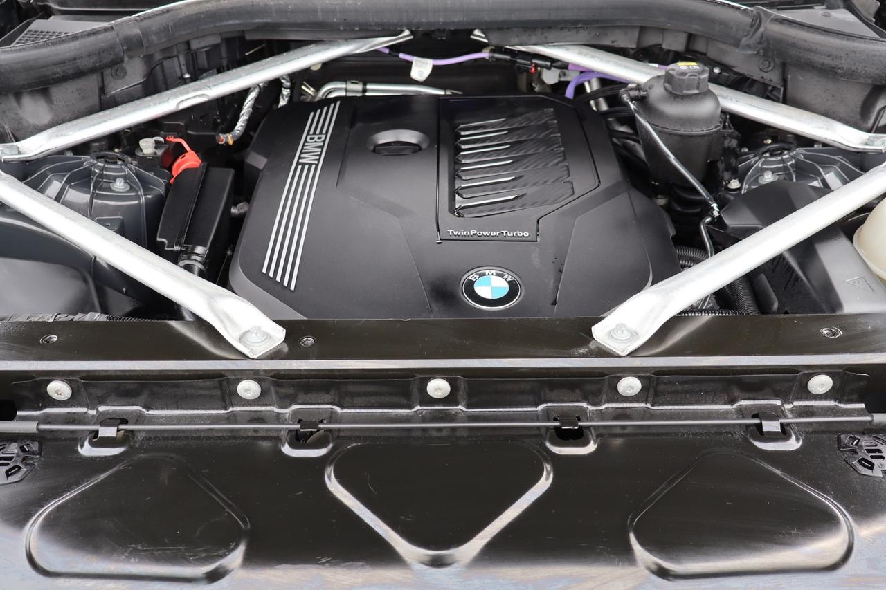 2022 BMW X6 xDrive40i   M Sport   No Accident   Premium Excell Photo