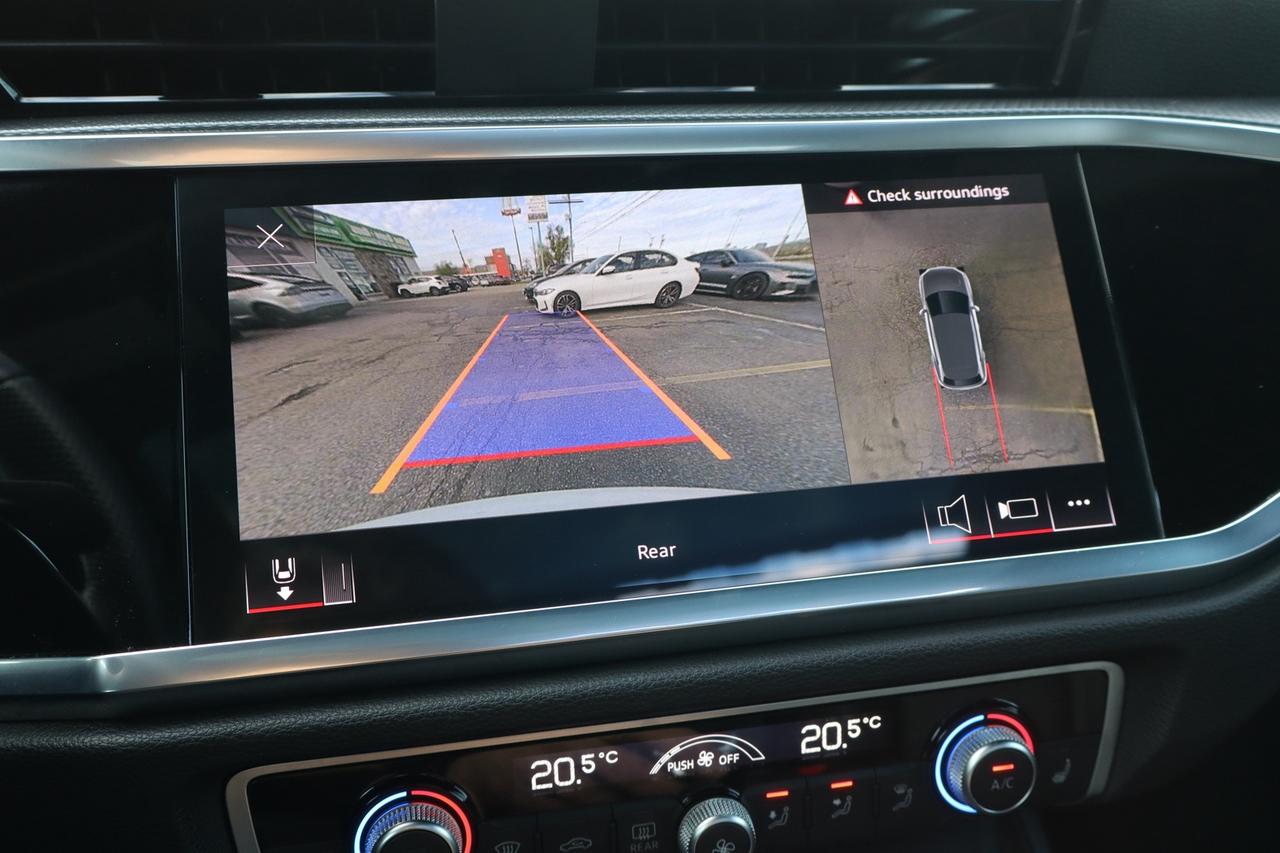 2022 Audi Q3 Technik Photo