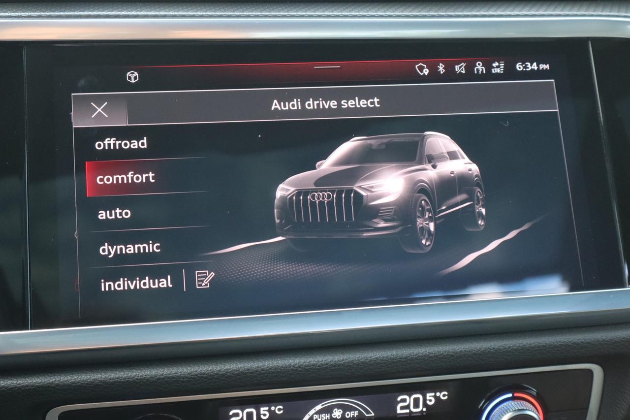 2022 Audi Q3 Technik Photo