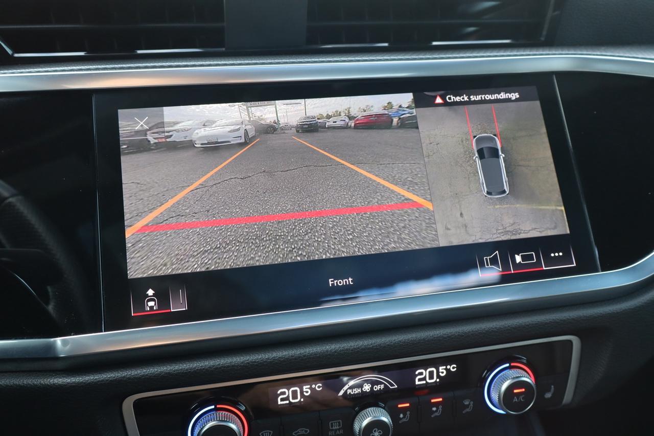 2022 Audi Q3 Technik Photo