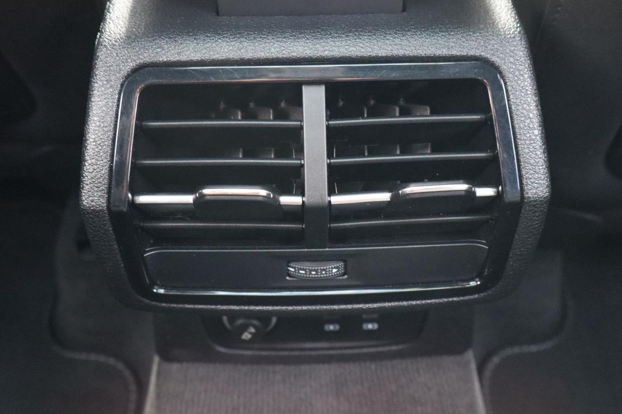 2022 Audi Q3 Technik Photo