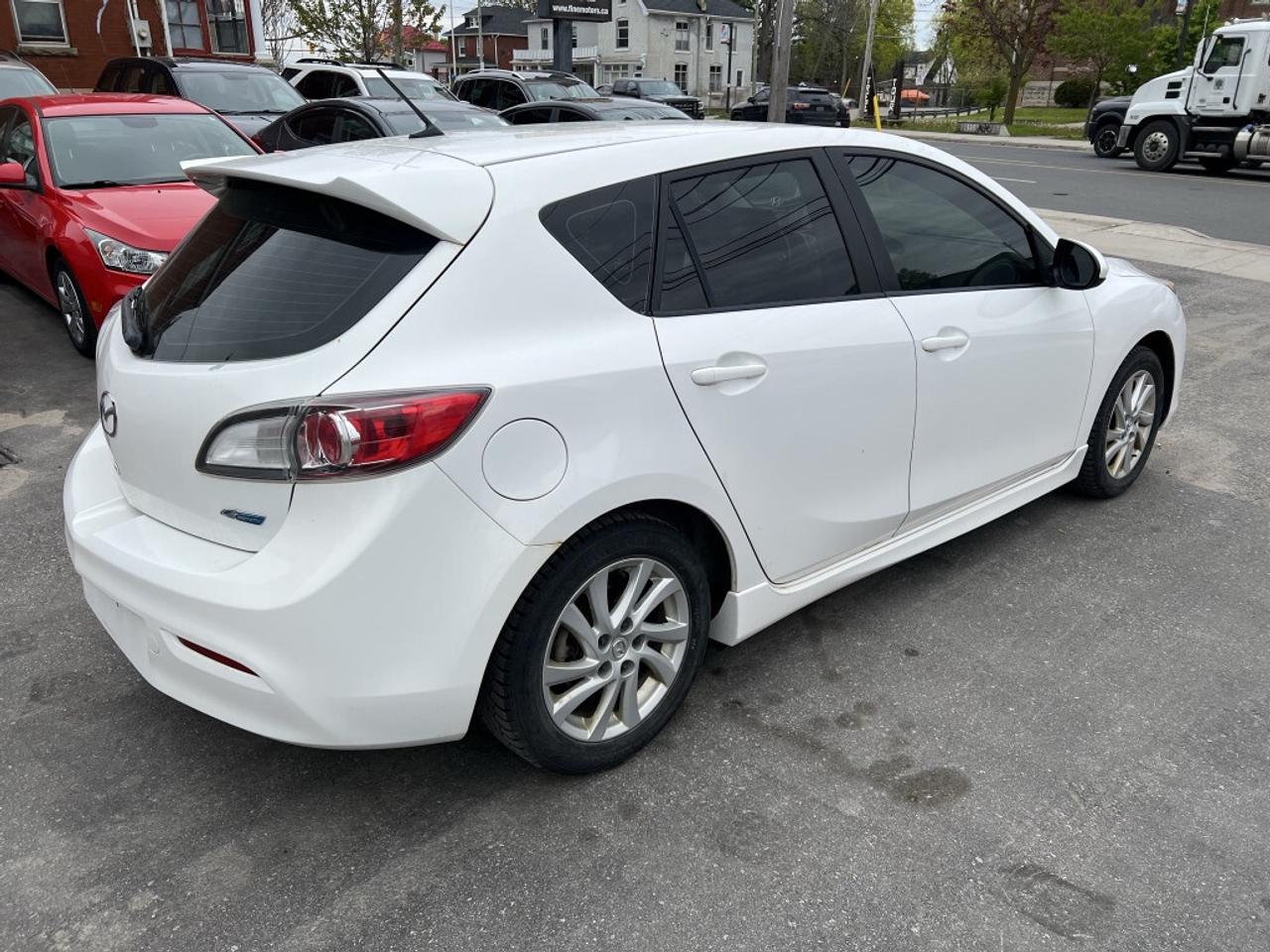 2012 Mazda MAZDA3 4dr Automatic GS *Ltd Avail* Photo