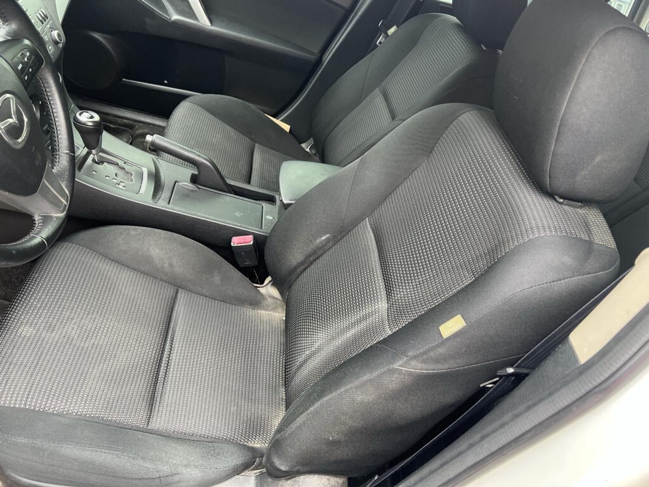 2012 Mazda MAZDA3 4dr Automatic GS *Ltd Avail* Photo