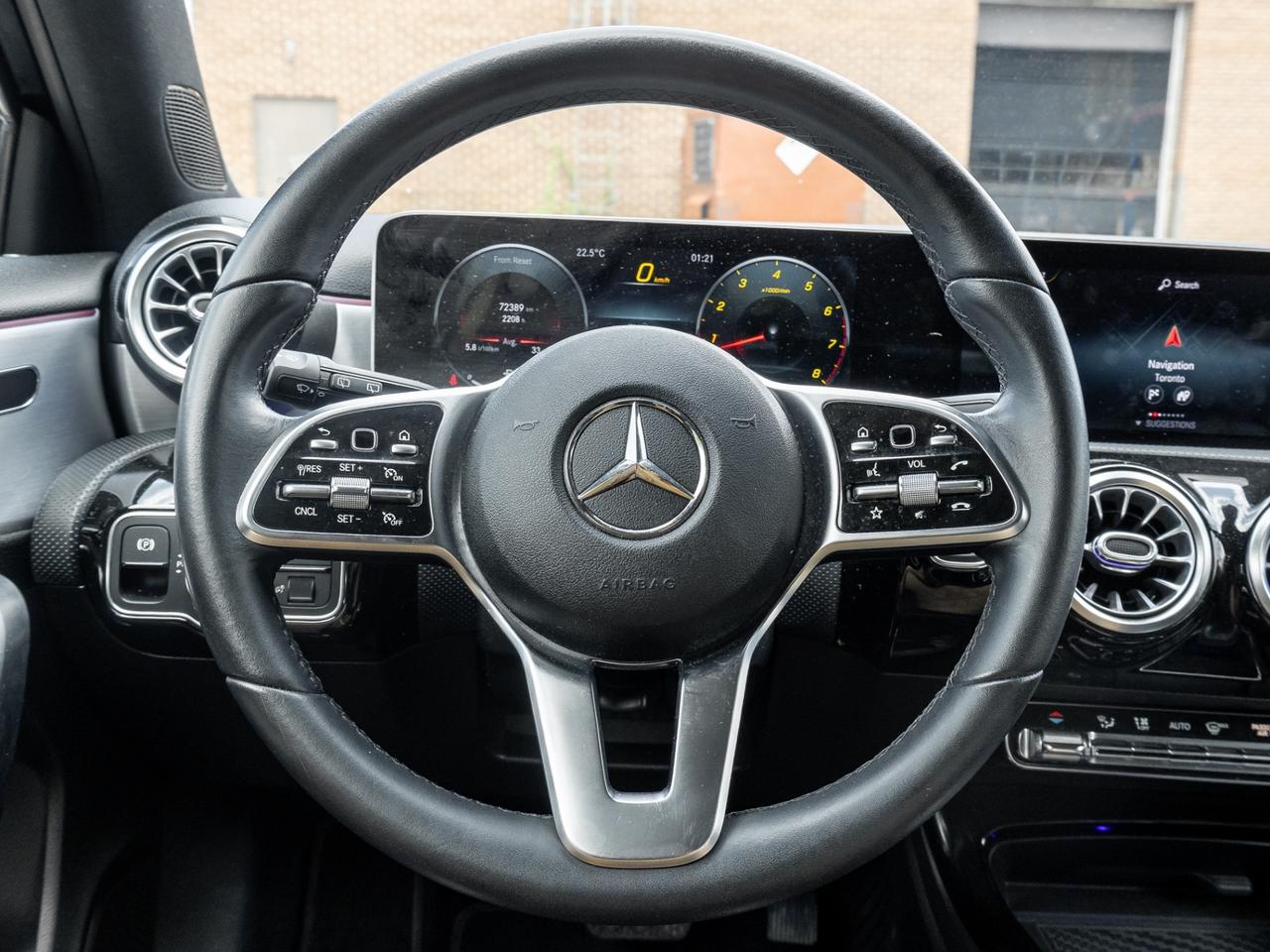 2019 Mercedes-Benz A-Class A 250 4MATIC AMG Line -Pano Roof-Navi-Sport Seats- Photo