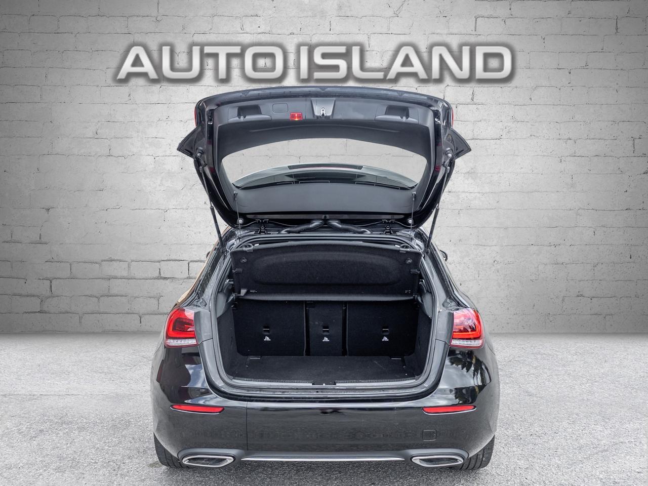 2019 Mercedes-Benz A-Class A 250 4MATIC AMG Line -Pano Roof-Navi-Sport Seats- Photo