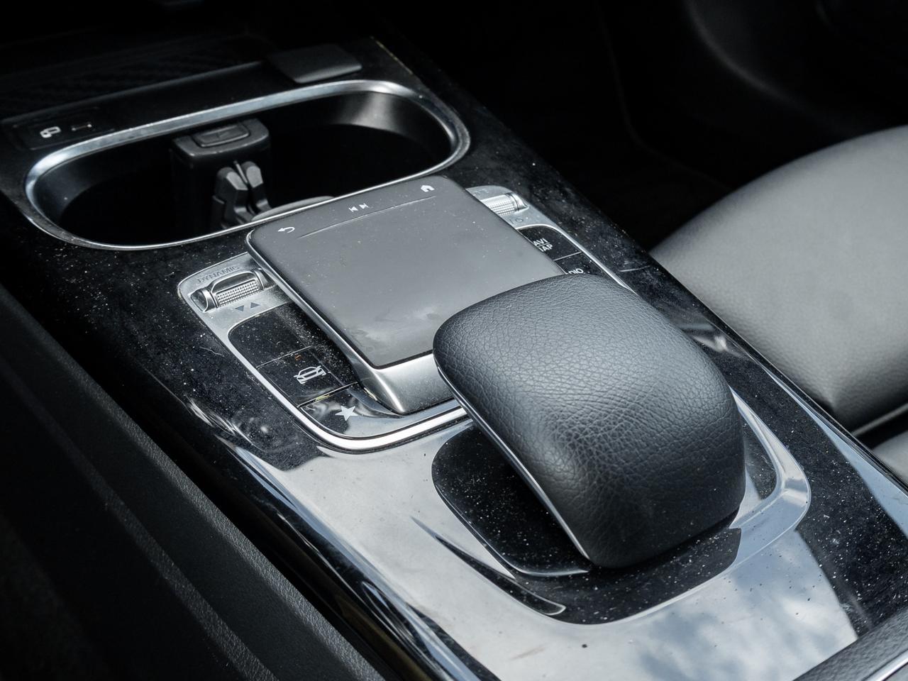 2019 Mercedes-Benz A-Class A 250 4MATIC AMG Line -Pano Roof-Navi-Sport Seats- Photo