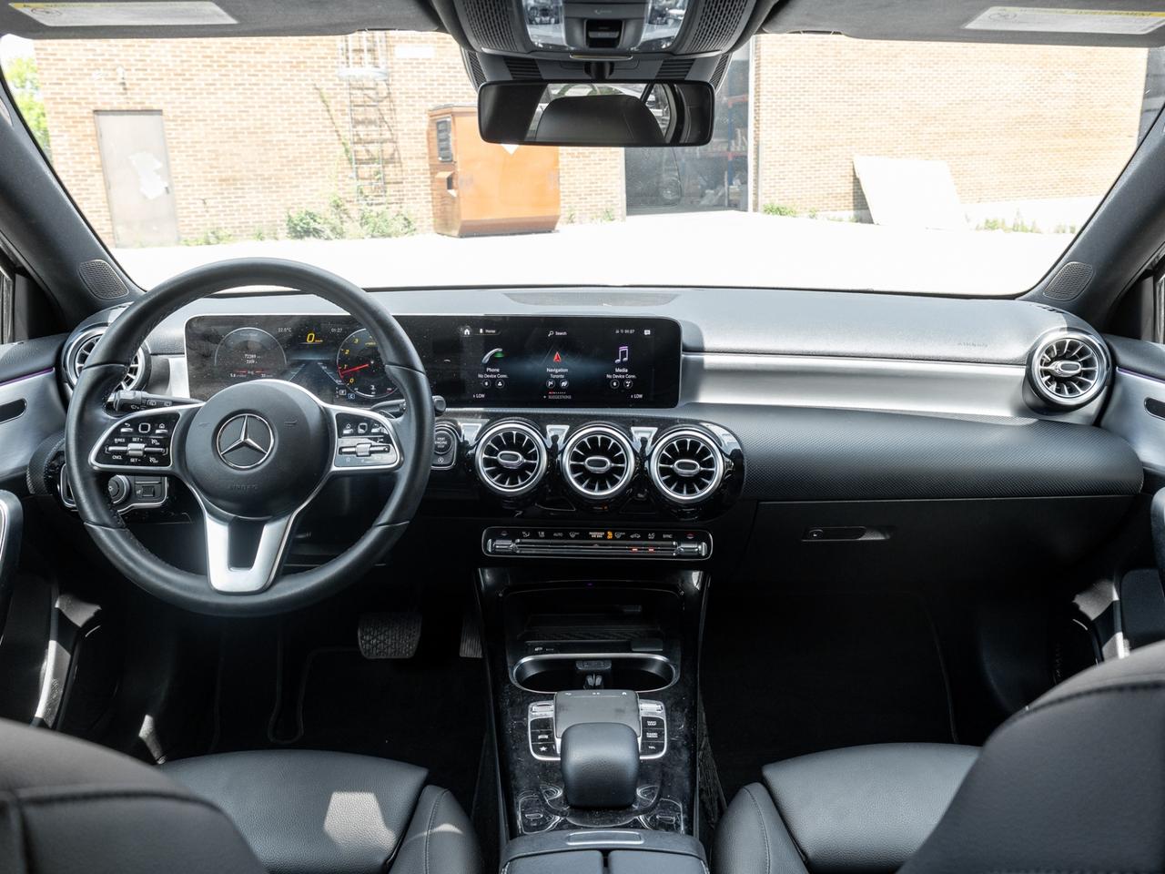 2019 Mercedes-Benz A-Class A 250 4MATIC AMG Line -Pano Roof-Navi-Sport Seats- Photo