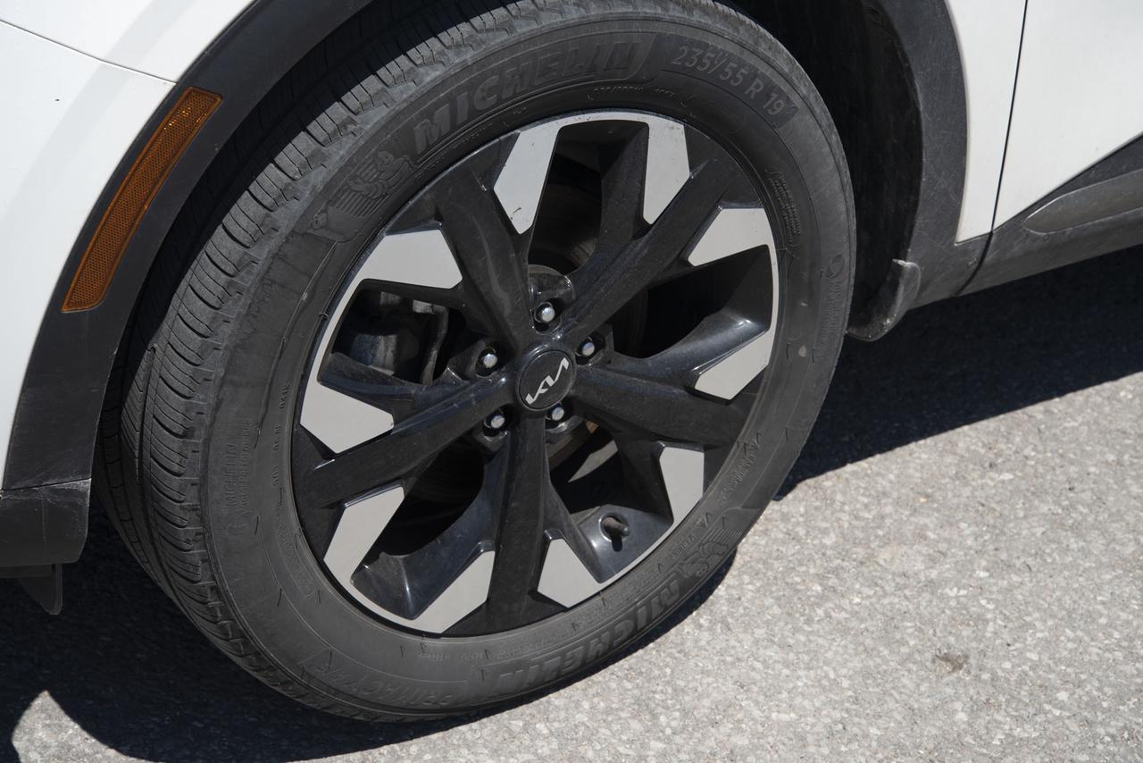 2023 Kia Sportage X-Line Limited AWD w-Black Interior Photo