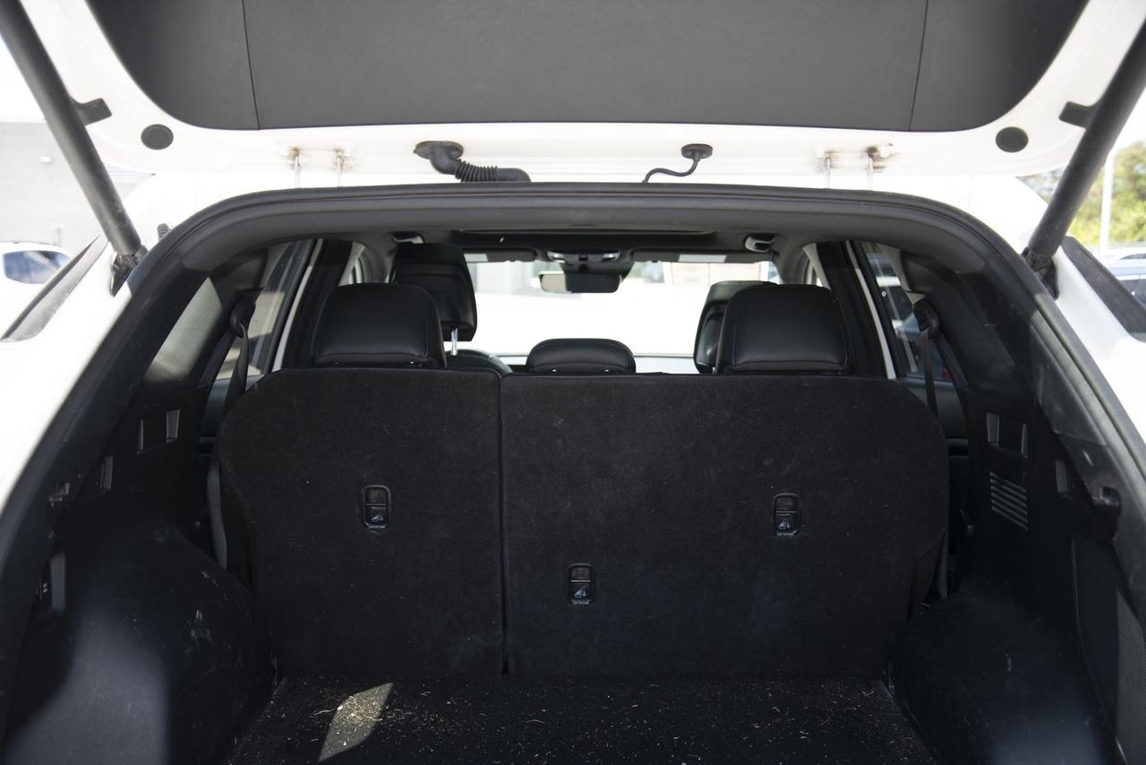 2023 Kia Sportage X-Line Limited AWD w-Black Interior Photo