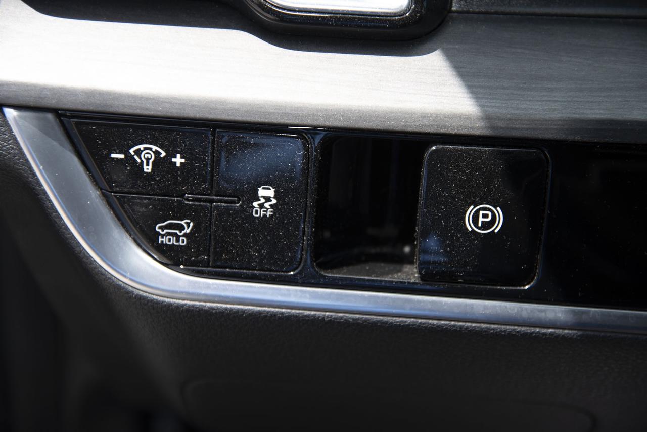 2023 Kia Sportage X-Line Limited AWD w-Black Interior Photo