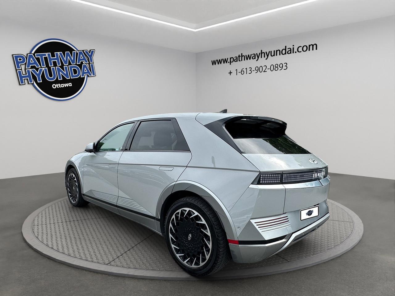 2024 Hyundai IONIQ 5 Preferred | Reverse Cam | Heated Seats Photo