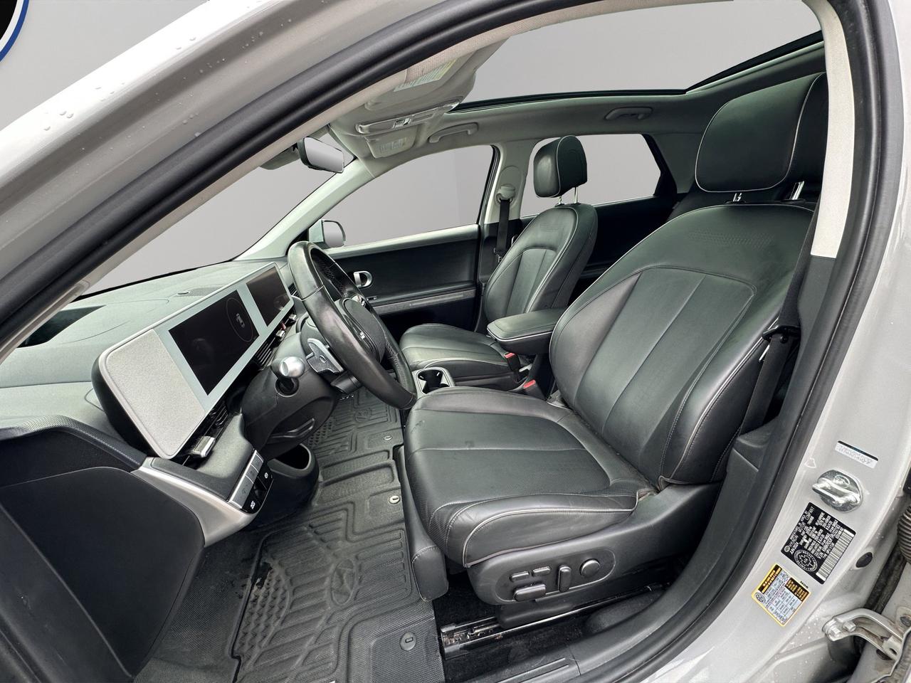 2024 Hyundai IONIQ 5 Preferred | Reverse Cam | Heated Seats Photo
