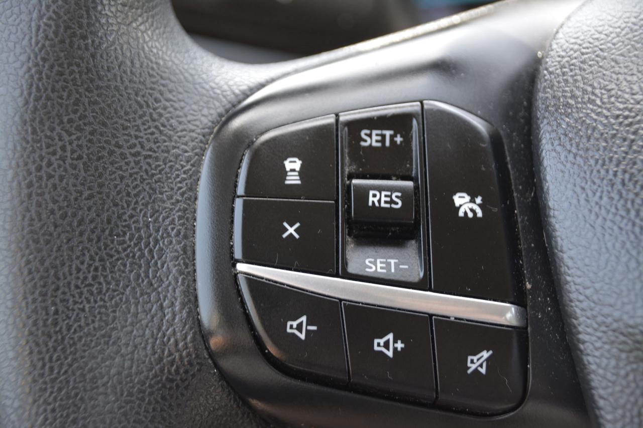 2020 Ford Escape SE Photo