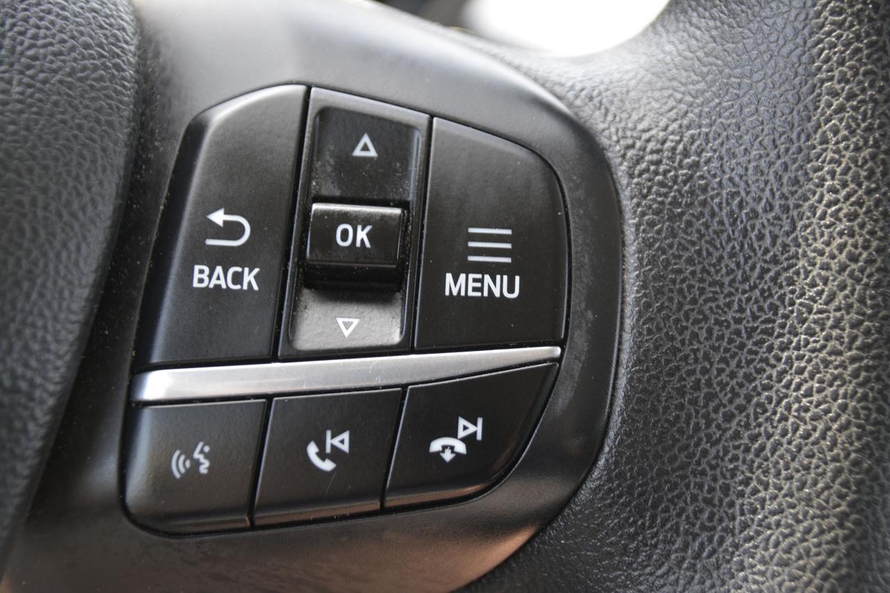 2020 Ford Escape SE Photo