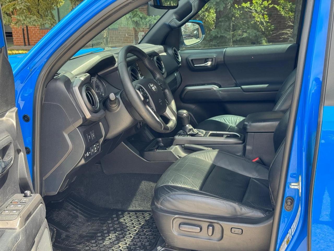 2021 Toyota Tacoma TRD Off Road Premium/Leather/Sunroof Photo