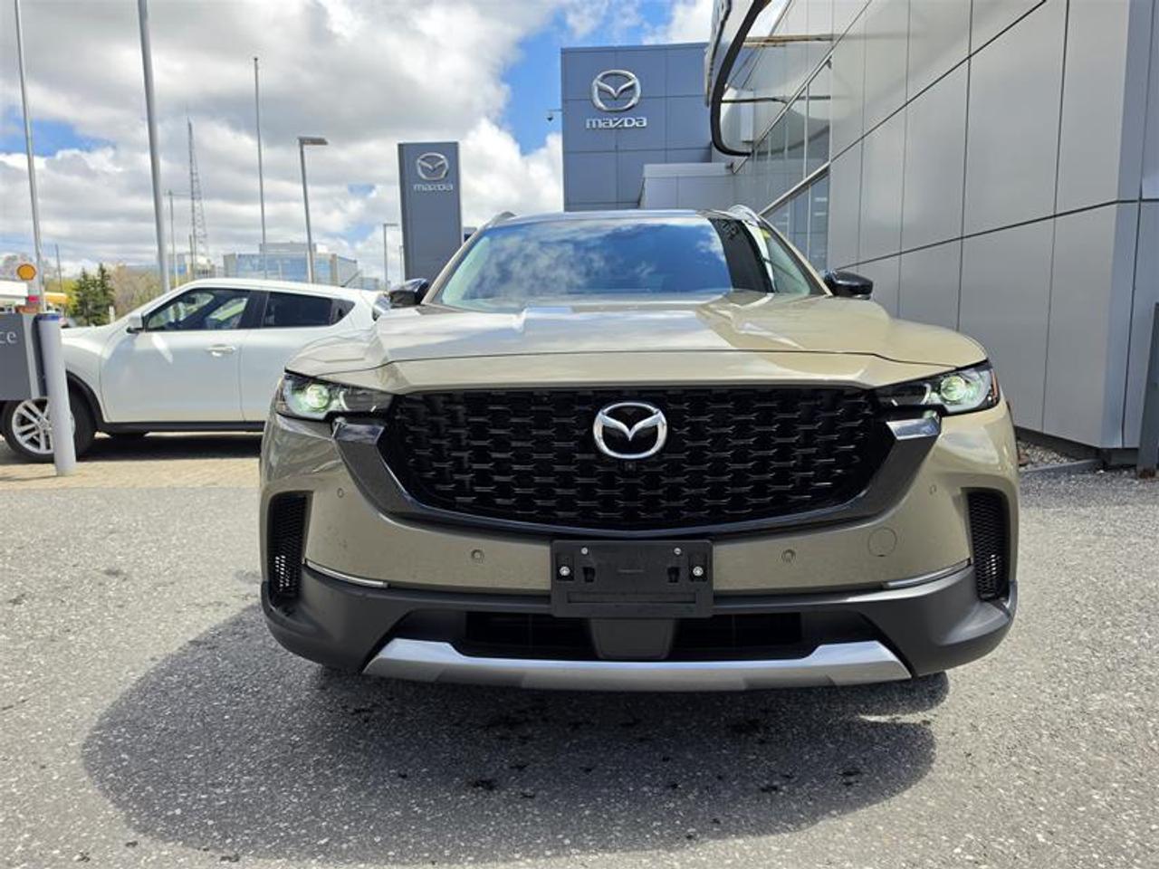 2023 Mazda CX-50  Photo