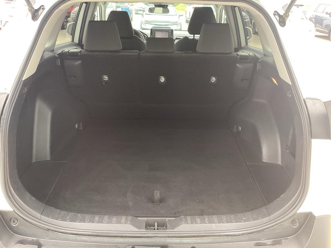 2021 Toyota RAV4 LE AWD Photo