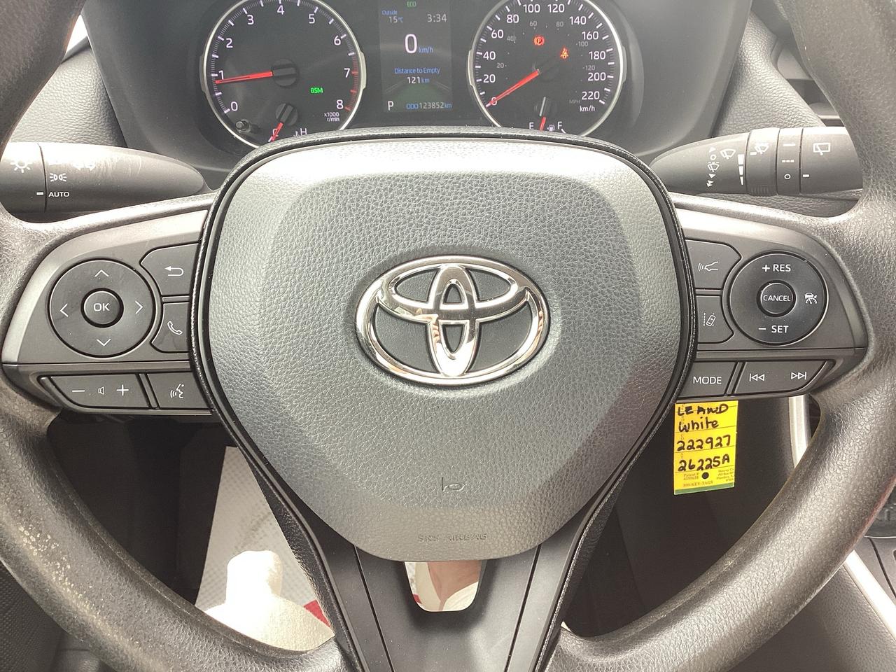 2021 Toyota RAV4 LE AWD Photo