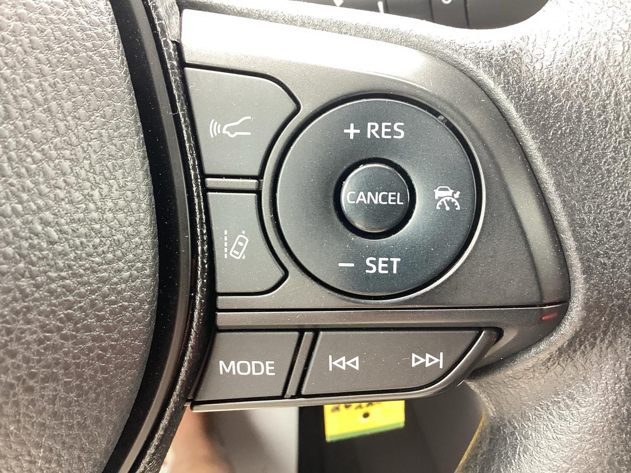2021 Toyota RAV4 LE AWD Photo