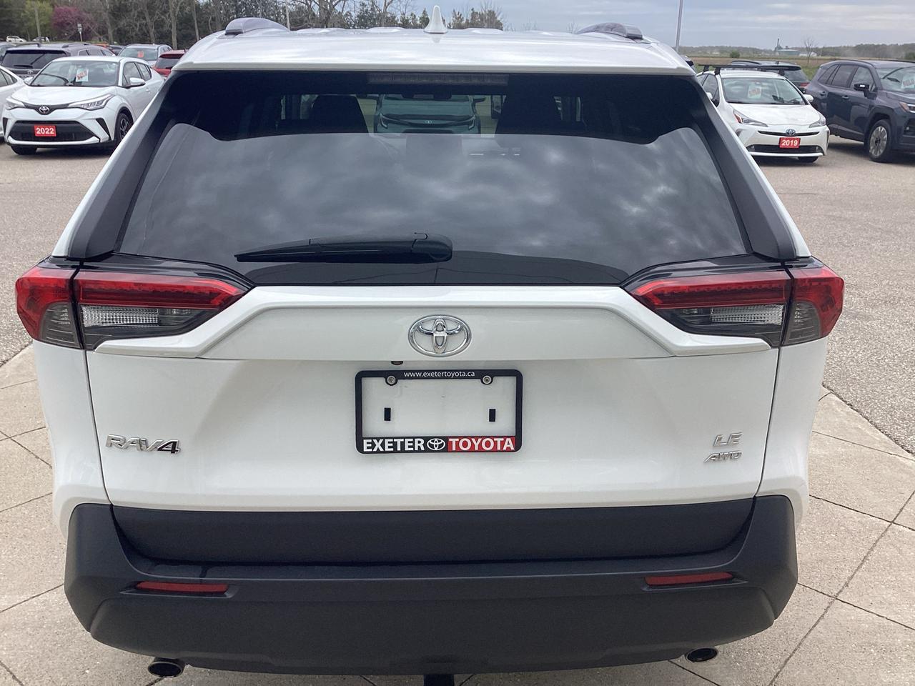 2021 Toyota RAV4 LE AWD Photo
