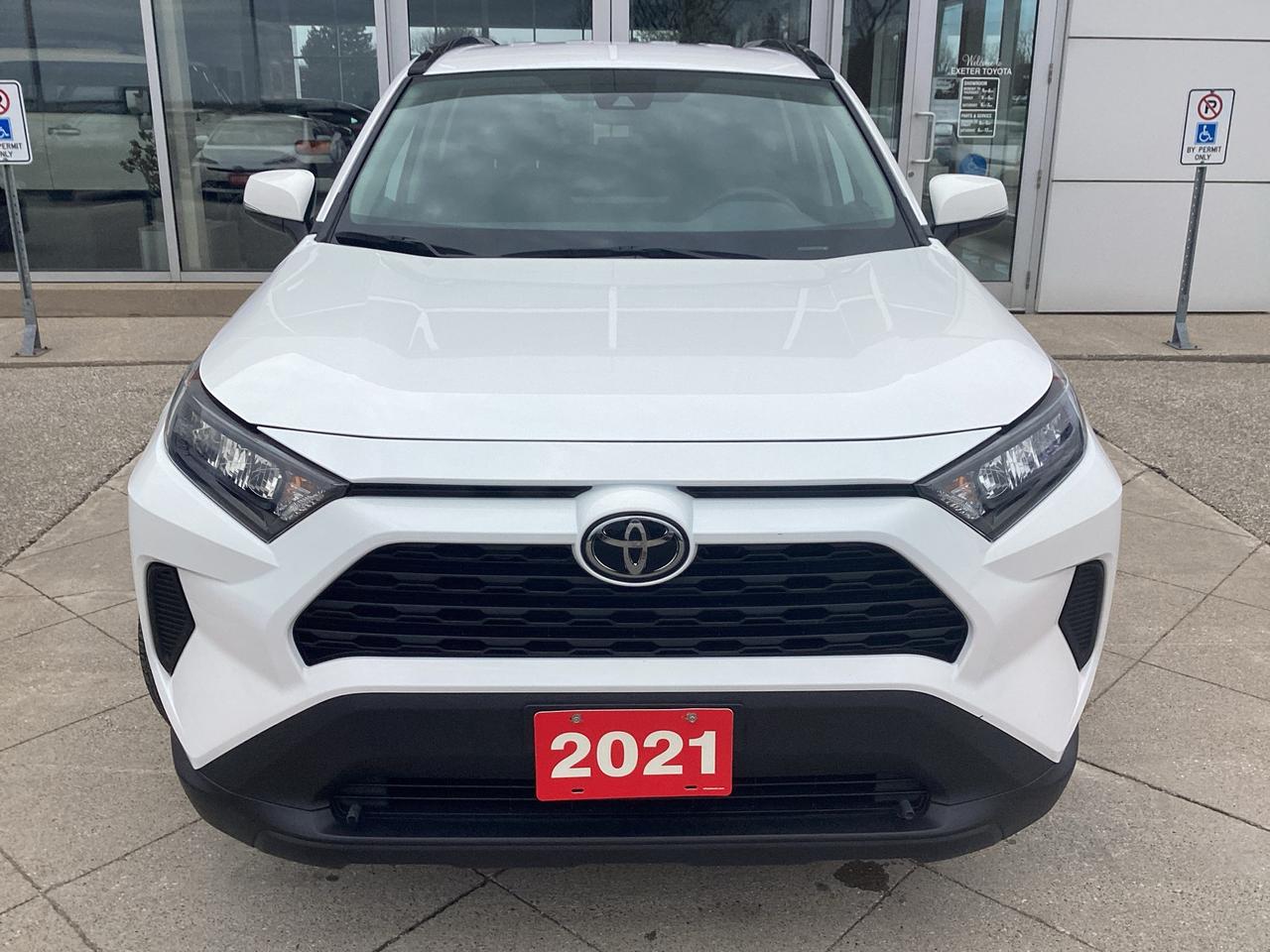 2021 Toyota RAV4 LE AWD Photo
