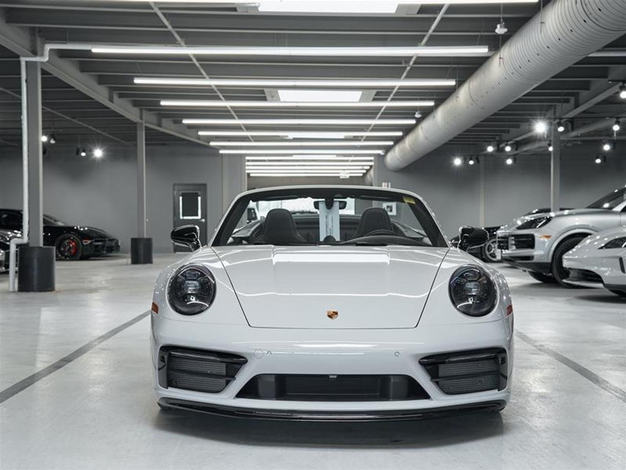 2024 Porsche 911 Carrera 4 GTS Cabriolet Photo