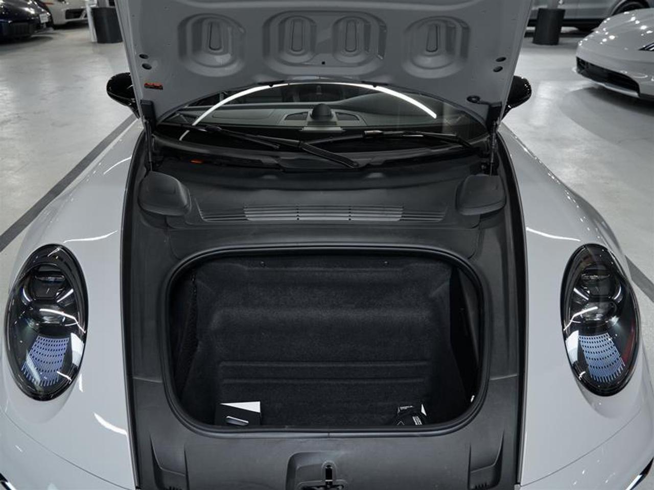 2024 Porsche 911 Carrera 4 GTS Cabriolet Photo