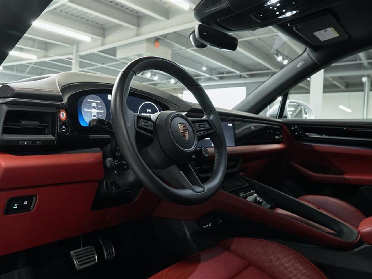 2025 Porsche Macan Electric 4S AWD Photo