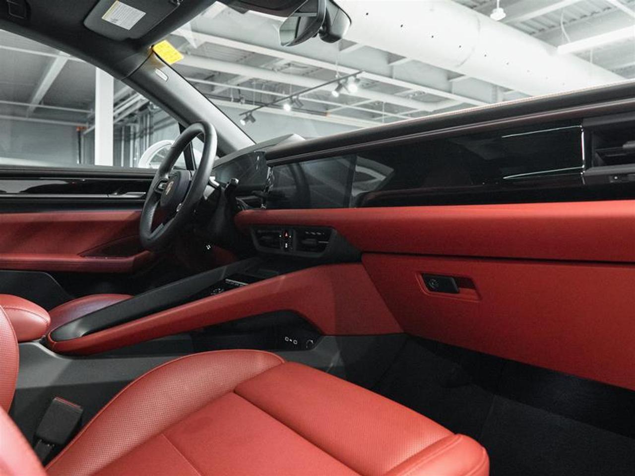 2025 Porsche Macan Electric 4S AWD Photo