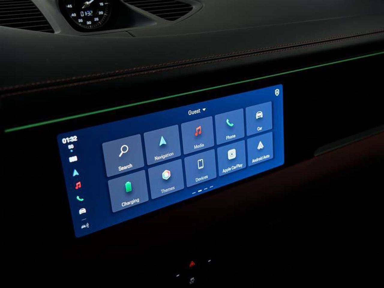 2025 Porsche Macan Electric 4S AWD Photo