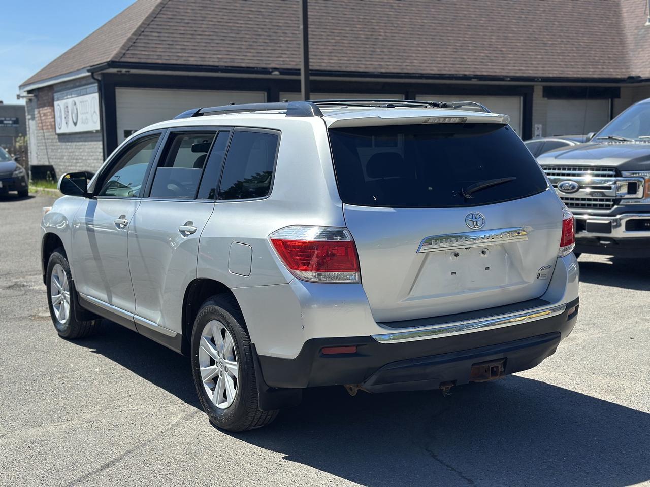 2013 Toyota Highlander -7 PASSENGER-ONE OWNER--CLEAN CARFAX--CERTIFIED- Photo