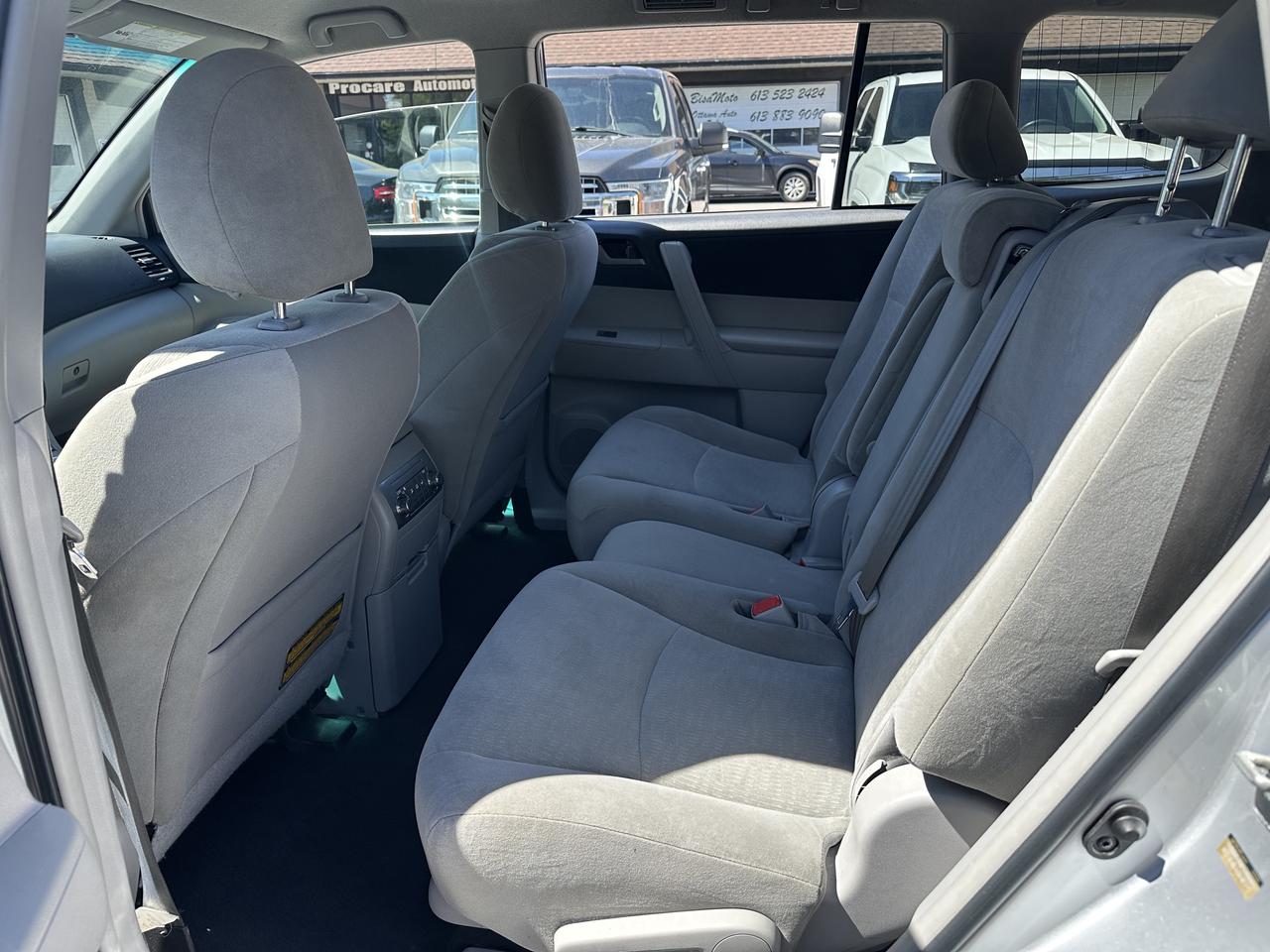 2013 Toyota Highlander -7 PASSENGER-ONE OWNER--CLEAN CARFAX--CERTIFIED- Photo