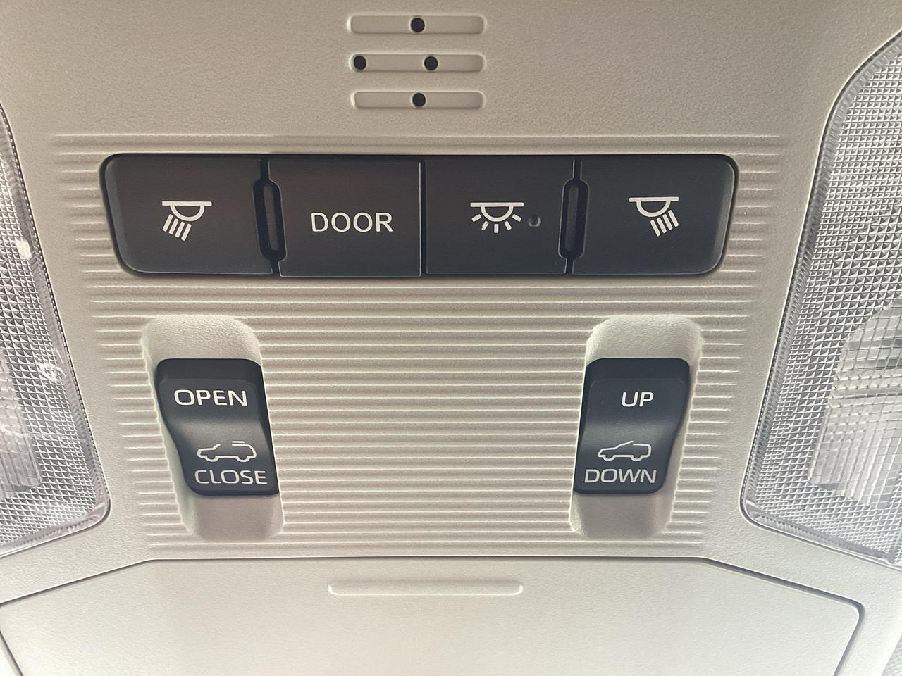2021 Toyota RAV4 XLE AWD Photo