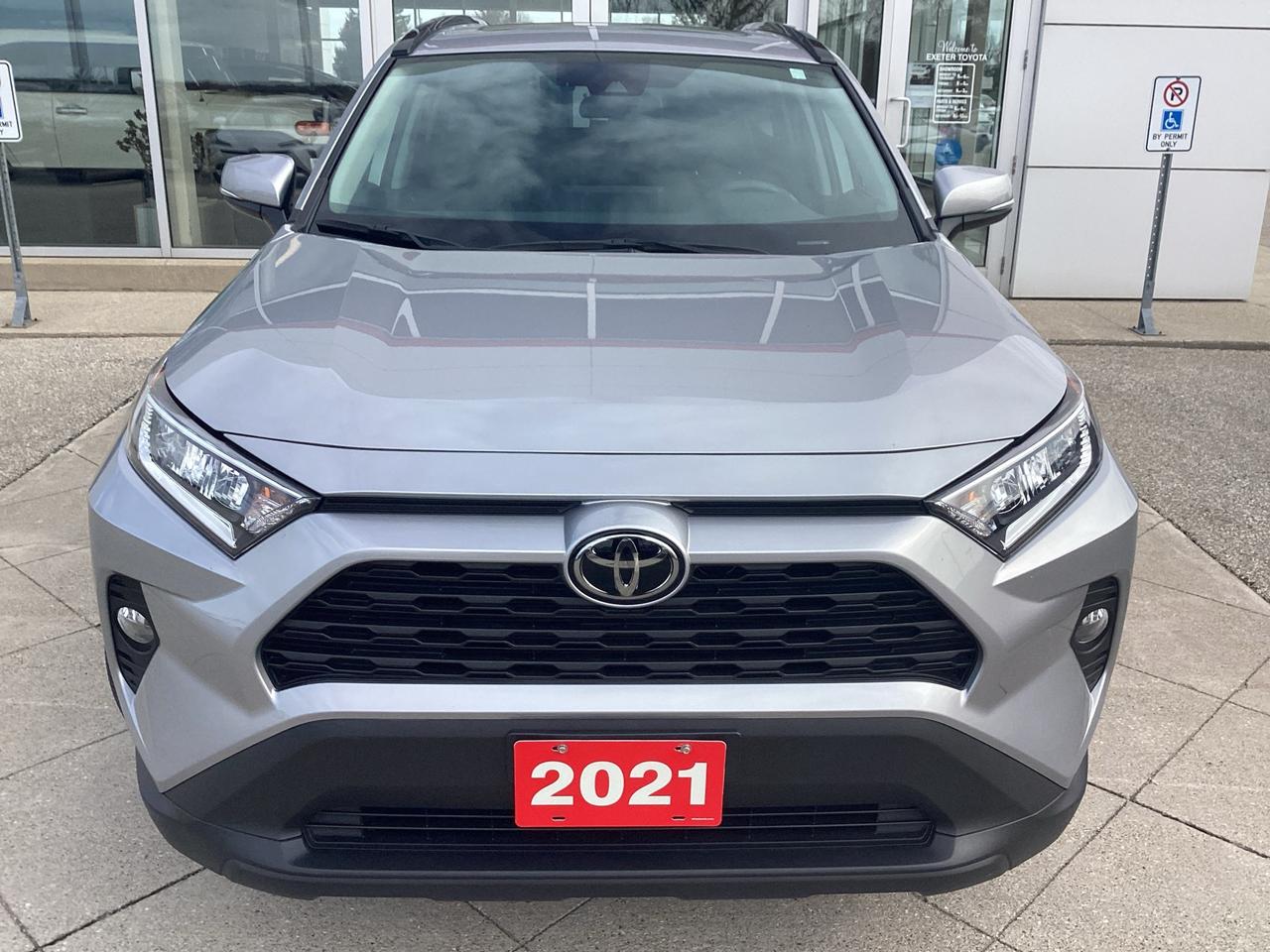2021 Toyota RAV4 XLE AWD Photo