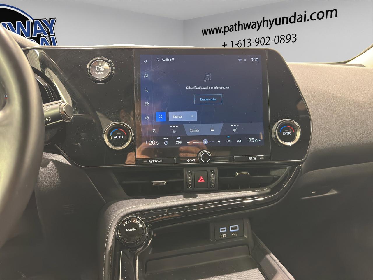 2024 Lexus NX NX 250 | Reverse Cam | Heated Seats Photo