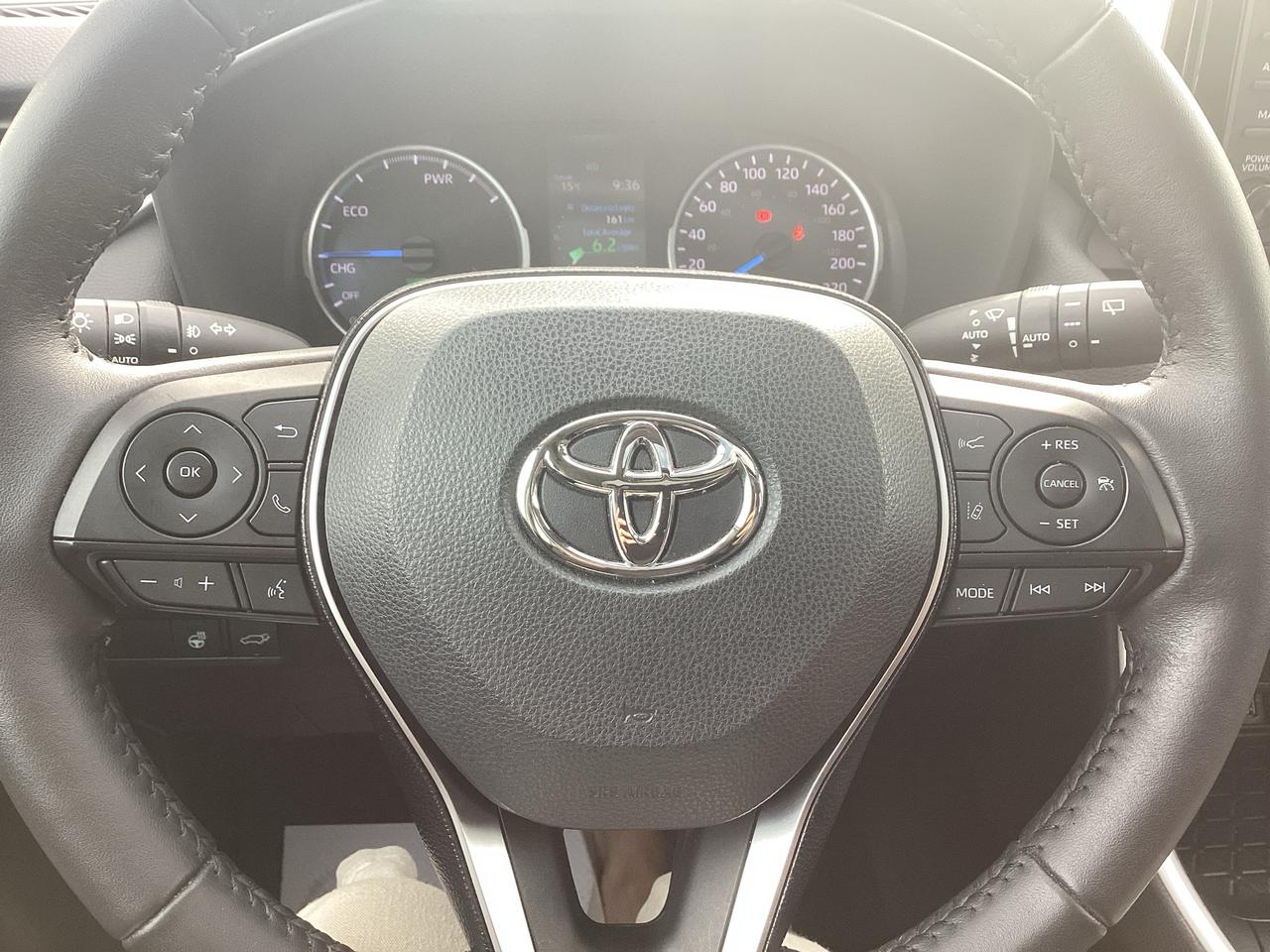 2021 Toyota RAV4 Hybrid XLE AWD Photo