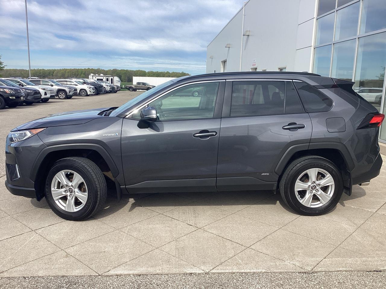 2021 Toyota RAV4 Hybrid XLE AWD Photo