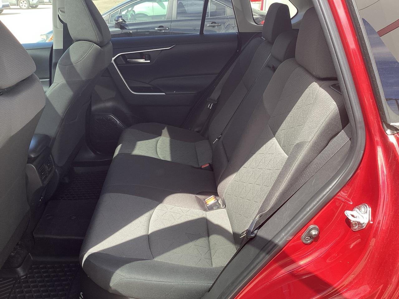 2023 Toyota RAV4 Hybrid XLE AWD Photo