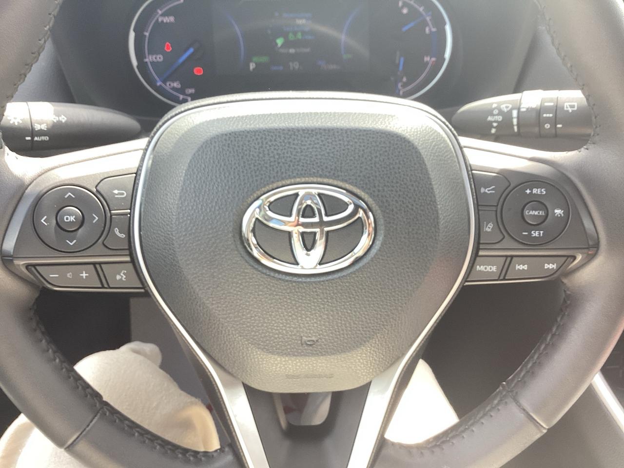 2023 Toyota RAV4 Hybrid XLE AWD Photo