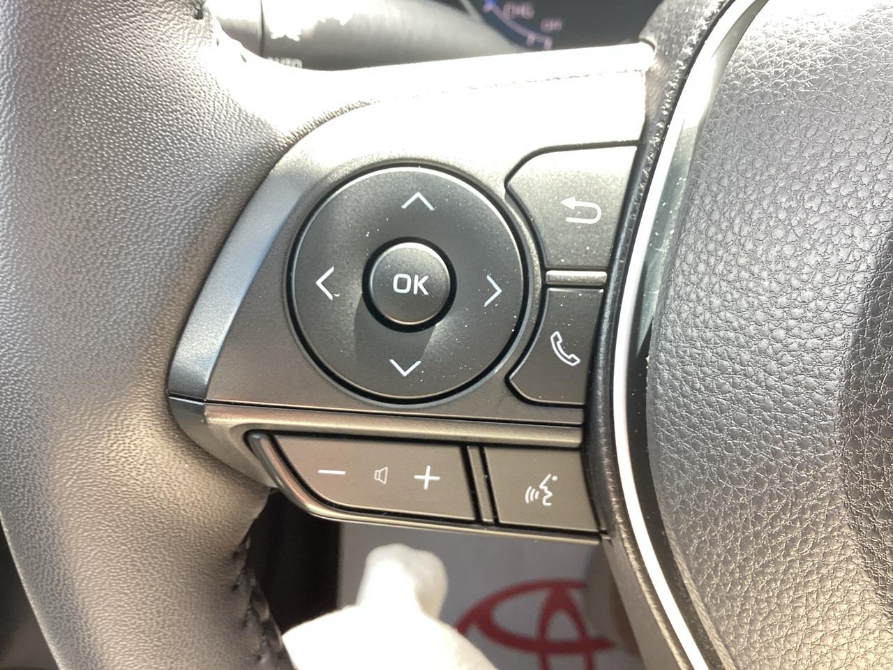 2023 Toyota RAV4 Hybrid XLE AWD Photo