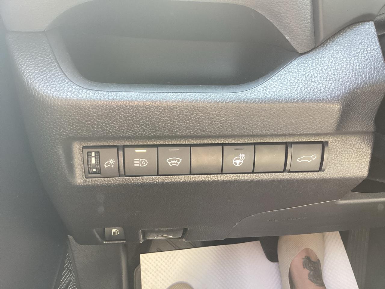 2023 Toyota RAV4 Hybrid XLE AWD Photo