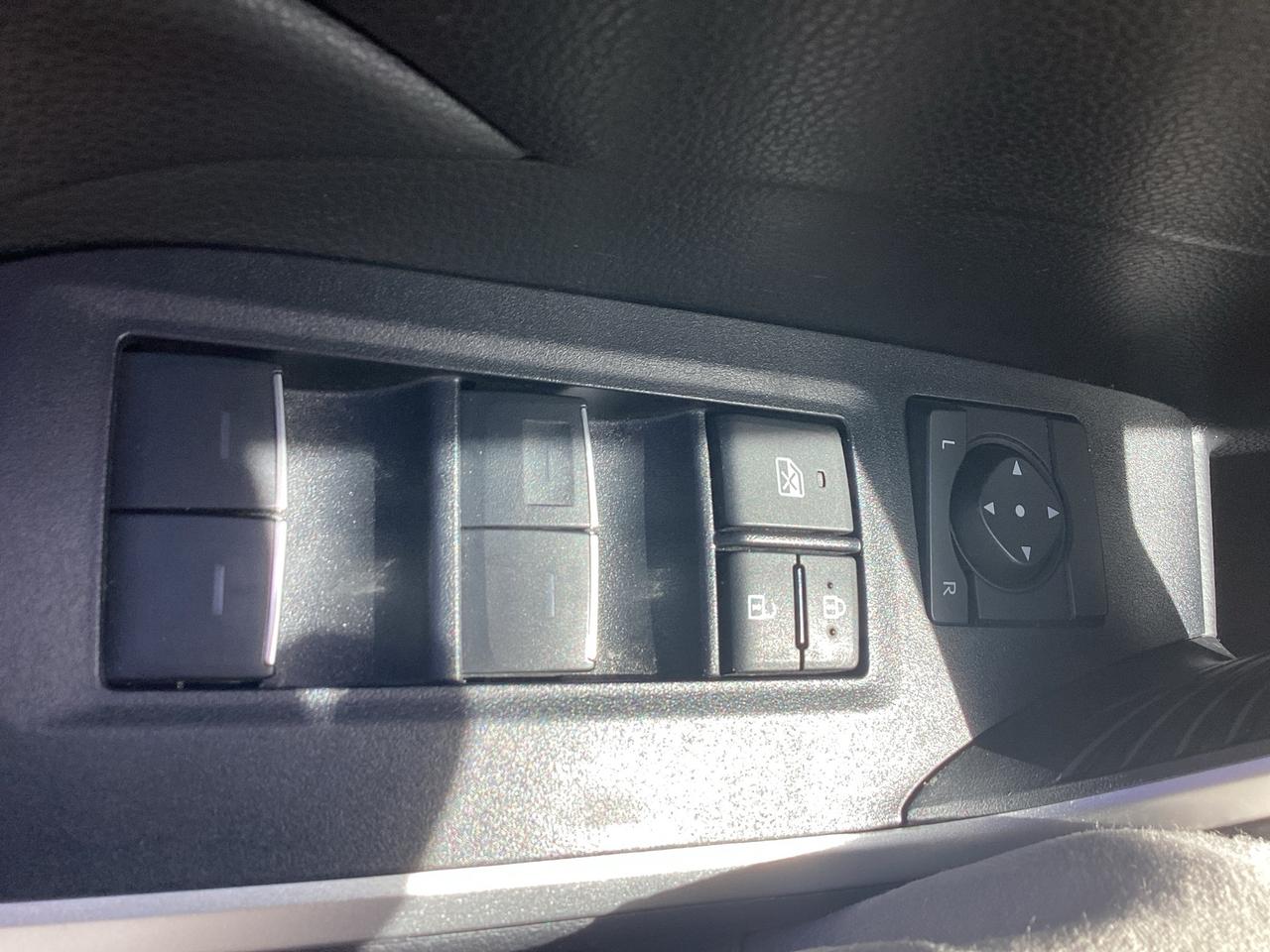 2023 Toyota RAV4 Hybrid XLE AWD Photo