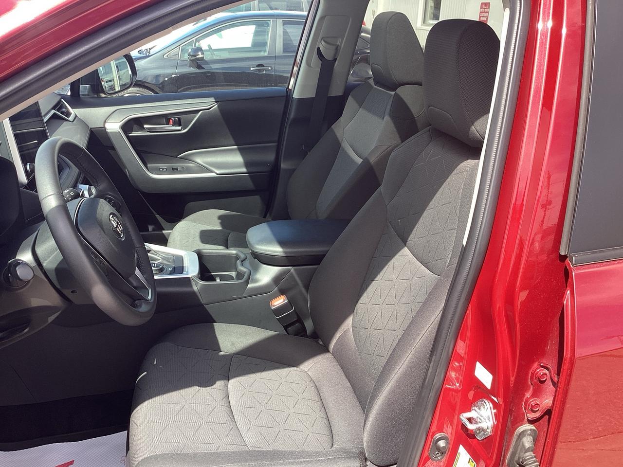 2023 Toyota RAV4 Hybrid XLE AWD Photo